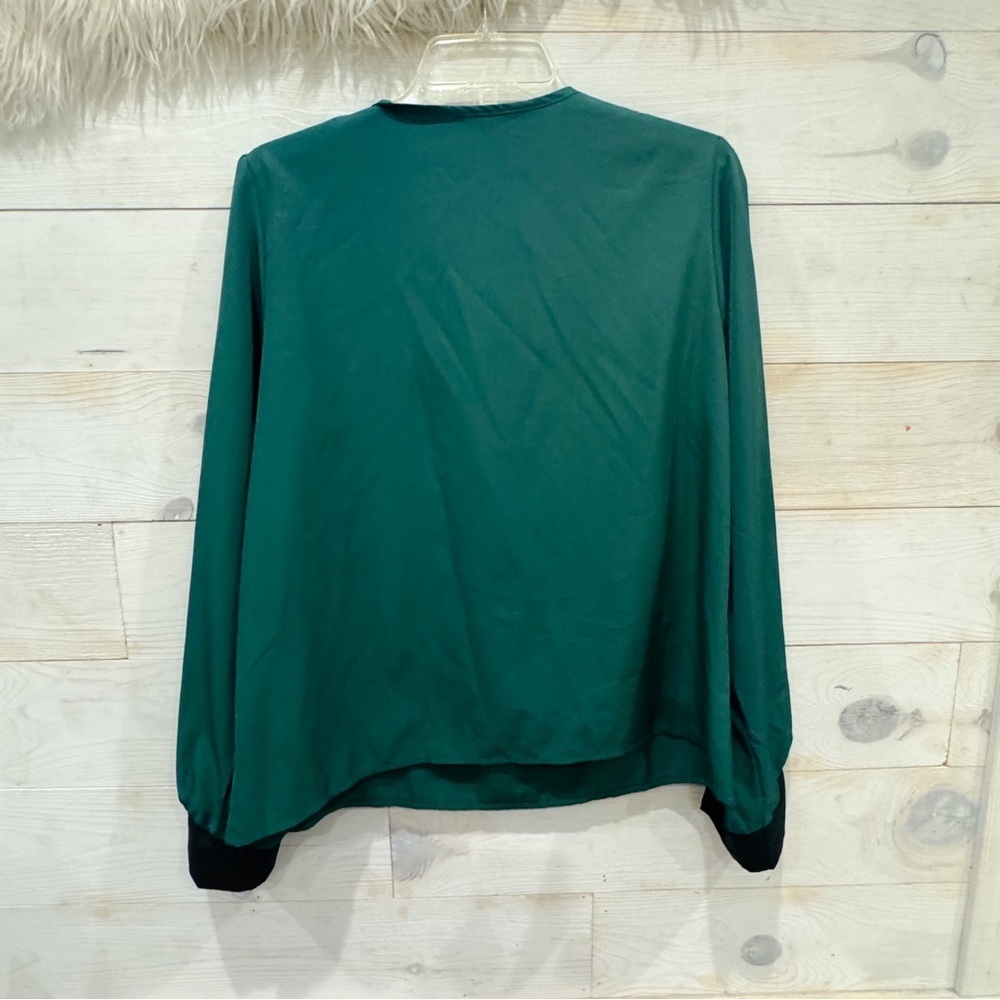 Shein flowy chiffon zipper front top - Picture 5 of 6